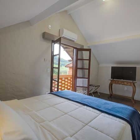 Filimahalo Hotel Сера Негра Екстериор снимка