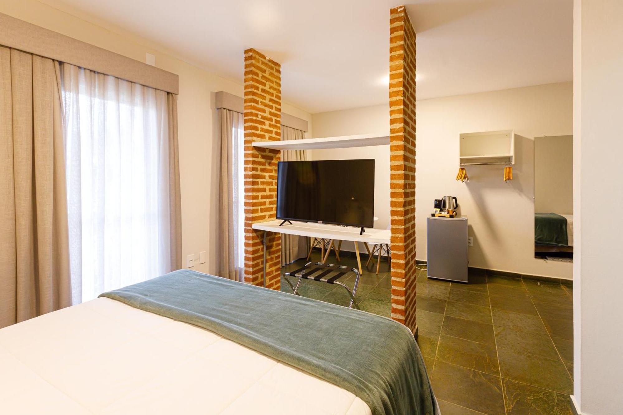 Filimahalo Hotel Сера Негра Екстериор снимка