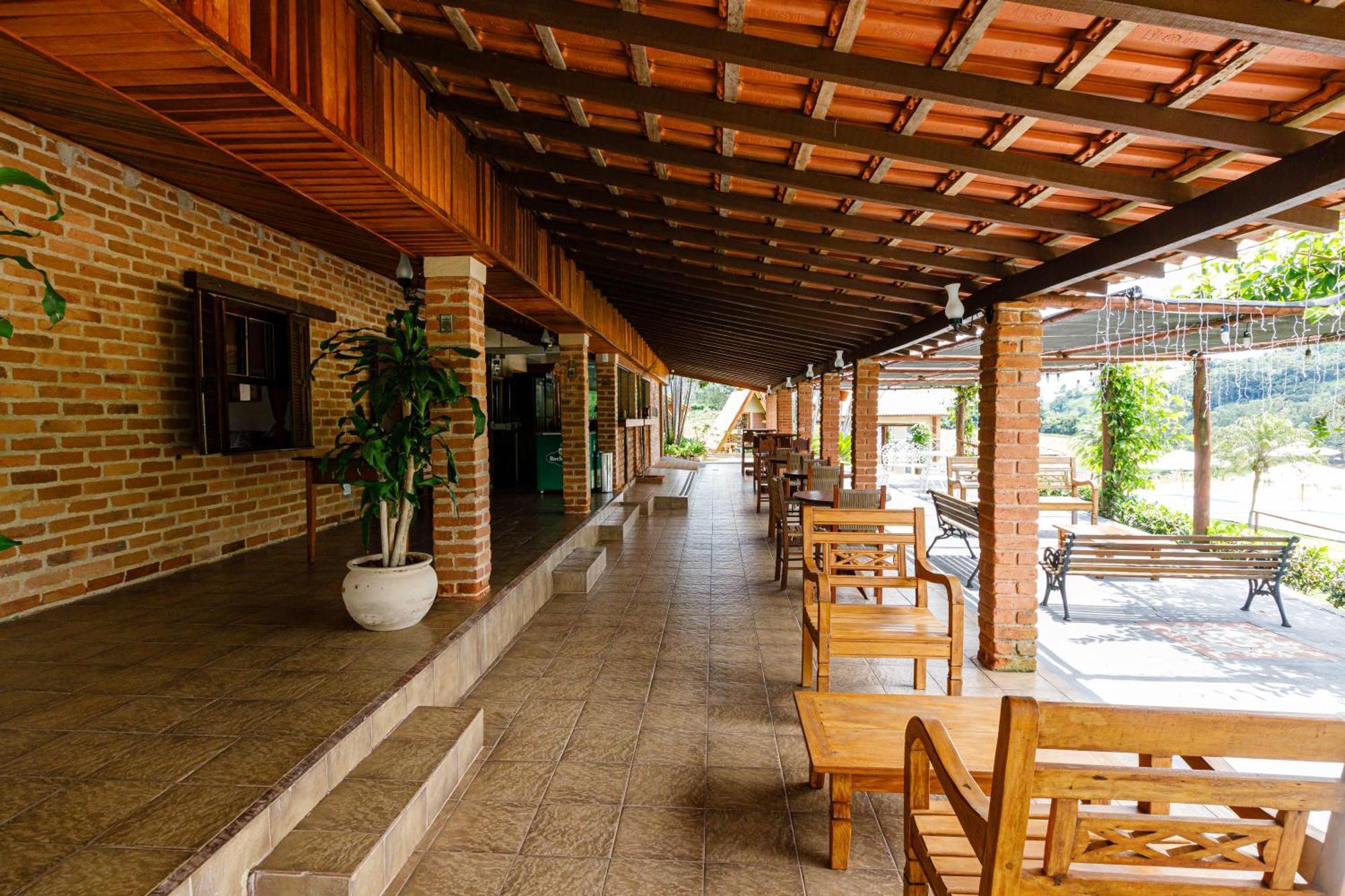 Filimahalo Hotel Сера Негра Екстериор снимка