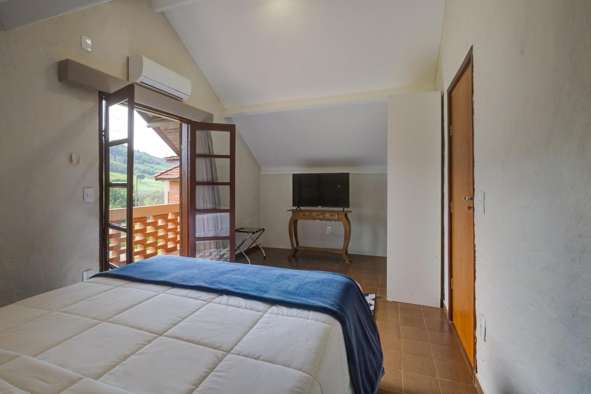 Filimahalo Hotel Сера Негра Екстериор снимка